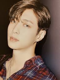 Born 7 october 1991), known professionally as lay zhang or simply lay (korean: Exo Don T Mess Up My Tempo Vivace Ver Lay