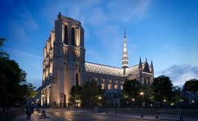 The notre dame cathedral paris or notre dame de paris (meaning 'our lady of paris' in french) is a gothic cathedral located the notre dame cathedral paris didn't originally have flying buttresses included in its design. Ein Neues Dach Fur Notre Dame