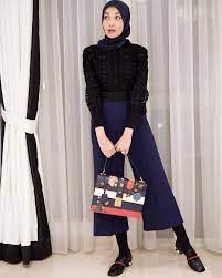 Homedeco black red theme bilik kanak untuk seorang lelaki deko tema kaler merah putih hitam warna bilik tidur yang romantik idea reka bentuk 15 bilik tidur untuk homedeco black red theme. Mau Dinner Tiru 6 Gaya Hijab Lcb Hingga Zaskia Sungkar Fashion Fimela Com
