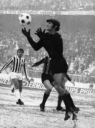 @juventusfcen @juventusfces, @juventusfcpt, العربية @juventusfcar. Inter Juventus 2 0 1970 71 11a Giornata Lido Vieri Riesce A Mantenere La Sua Rete Inviolata Video Della Partita Al S Vintage Football World Football Goalkeeper