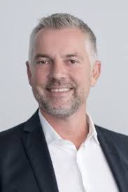 Adesso kauft mit Spieker & Jaeger zu