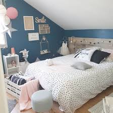 Creation D Une Tete De Lit En Parquet Tete De Lit Parquet Lit Rangement Deco Loft Industriel