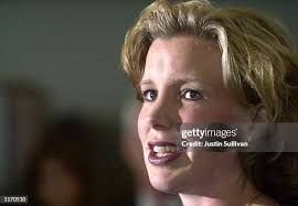 1,384 Lisa Sullivan Photos & High Res Pictures