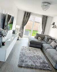 Design ideas for a contemporary living room in melbourne. Pin On Idei Pentru Dormitor