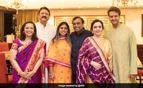 Nov 22, 2017 · prashant bhushan also produced the gujarat based newspaper reports about the lavish wedding party of asthana's daughter in november 2016 at the farmhouse owned by sterling biotech group. Isha Ambani Marriage Ril Mukesh Ambani S Daughter Isha Ambani Anand Piramal To Get Married On December 12