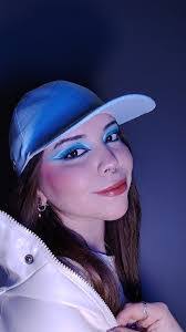 Jeanette Bazan's Instagram, Twitter & Facebook