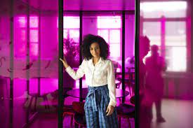 What started off as a small afterschool project in urban culture grew into a successful social enterprise. Sihame El Kaouakibi Luis In De Pels Van De Meerderheid Ik De Standaard Mobile