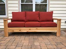 Outdoor Cedar Sofa Kreg Jig Made An Outdoor Sofa Inspired By An Ana White Plan I Made Quite A Fe Wood Patio Furniture Outdoor Sofa Diy Diy Patio Furniture