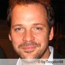 Der deutsche schauspieler michael deffert ist tot. Synchronsprecher Von Peter Sarsgaard Buchen Media Paten Com