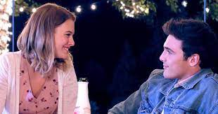 For two couples the future unfolds in different decades and different places, but a hidden connection will bring them together in a way no one could have predicted. Avuougo75zjm6m