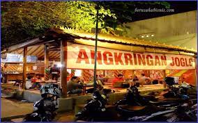 Pendek kata, kalau anda kesulitan dalam cara memulai perjuangan angkringan gaul maka memilih urusan ekonomi angkringan waralaba sangat sempurna dilakukan. Rahasia Konsep Dan Desain Angkringan Modern Yang Disukai Pembeli Wisconsin Business News