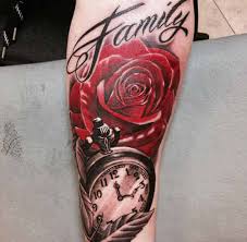 Gosh i don't even know how to replicate that uhren sind faszinierende dinge, sowohl optisch als auch symbolisch. Rose Mit Einer Uhr Und Schrift Tattoovorlagen24 Com Tattoovorlagen24 Com
