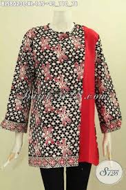 Terlihat sangat elegan model gamis terbaru plisket yang mempunyai varian motif menarik, simple tapi bagus. Contoh Baju Batik Kombinasi Polos Model Baju Batik Kerja Wanita 2019 Blus Pias Kancing Download 60 Baju Gamis Batik Cantik Baju Atasan Wanita Batik Wanita