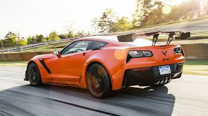 As he roars around town, he shows off. This Is What The 2019 Chevrolet Corvette Zr1 Sounds Like