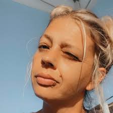 Hi all, posting anon because reasons. I am in the process of separating  from my husband and am having a horrible time finding a furnished place  (either valley or in town) that