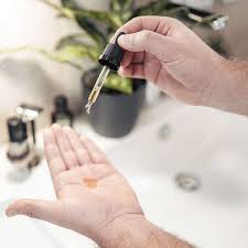 Dick Johnson Bartöl Snake Oil 50ml: Mache deinen Bart weich & pflege deine  Haut