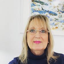 Isabella Kramer's Instagram, Twitter & Facebook