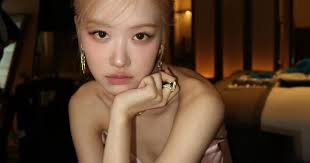 BLACKPINK's Rosé Reportedly Signs With Teddy's THE BLACK LABEL : r/kpop