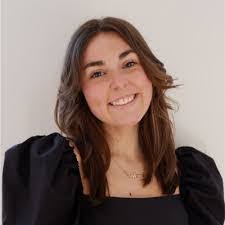 Nina Hooks's Instagram, Twitter & Facebook