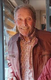 It is with the deepest regret and a sad heart but it has come to our notice  of the passing of our regular and friend Geoff Barker. He was one of the