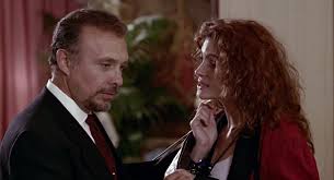 The director was not entirely sure that her accent the outfit vivian wears when she meets kit at the regency (coral blazer and matching long shorts with a white pretty woman is itself a take on pygmalion/my fair lady with vivian a take on eliza doolittle. Pretty Woman 1990