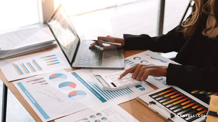 Bookkeeping for Small Business: 10 Reasons Why it's a Must