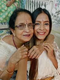 Almost forgot how to pout until I saw my mom doing it.😜😘 May the festival  of lights🪔✨ light up your life with good health, peace, love &  everyyyythinggg that is good for