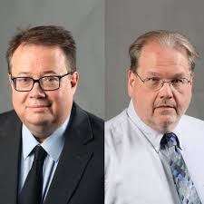 W/R: His company failed; should he be honored?