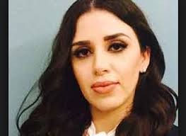 Verdacht des drogenschmuggels frau von »el chapo« in den usa festgenommen. 11 27 Hallo Frau El Chapo Hier Amerika Report