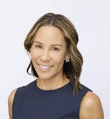 Justine Lee's Instagram, Twitter & Facebook