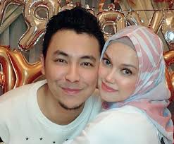 Syamsul kini berada di bangkok, thailand untuk urusan filem arahannya, jadi saya minta dia. Puteri Sarah Syamsul Tinggal Berasingan Untuk Pulihkan Kemelut Suara Merdeka