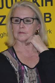 MARŠAL I ŽENE: Ljubavni život Josipa Broza Tita kroz četiri nesretna braka  :: Novice :: Lupiga