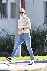 Aliza pressman helps a couple find balance in how they parent their three young kids. Jennifer Garner Out In Brentwood 02 26 2020 Celebmafia