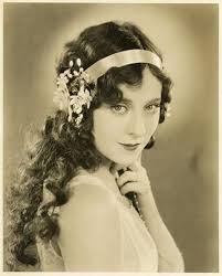 Hairstyles for women, girls and teenagers. 1920s Hairstyles 1920s Flowers Hair Headband Jobyna Ralston Favim Hometowns To Hollywood