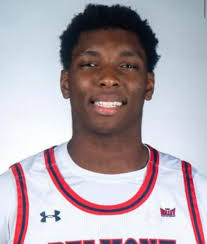 Following a five-year college career that included two seasons at Murray  State, 6-foot-7 forward DJ Burns is joining La Familia.