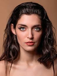 Alicia Abril's Instagram, Twitter & Facebook