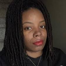 Kimberly Bell's Instagram, Twitter & Facebook