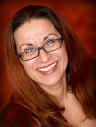 Adela Rubio's Instagram, Twitter & Facebook