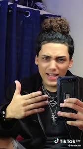 Emily Saba's Instagram, Twitter & Facebook