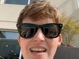 happy dad day to the coolest person i know. as long as youre around i know  i’ll always be able to get good advice, a shoulder to cry on, my light  bulbs changed, my pictures hung, a perfectly prepared ...