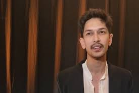 Learn details about dimas beck net worth, biography, age, height, wiki. Dimas Beck Buka Bukaan Masih Sendiri Dan Ungkap Kriteria Pasangan Halaman All Kompas Com
