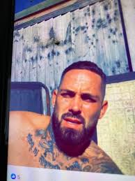 This guy Chris maddox Chris James and probably more names has stolen money  from up to now 13 people he takes the money and doesn't return and in some  cases he will