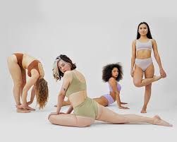 11 Morning Stretches to Get You off to the Best Start