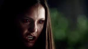 Darauf nahmen die autoren der serie allerdings auch nach der trennung keinerlei rücksicht und schrieben für die beiden weiterhin jede menge heiße liebesszenen. Vampire Diaries Warum Die Cw Serie Das Bessere Twilight Ist