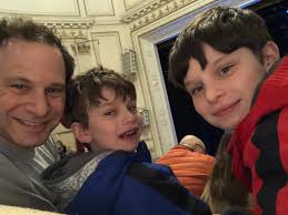 Brian Bloch (@briangbloch)