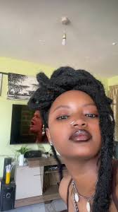 Olwaka Achana na Background!