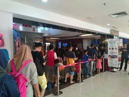 Antara mbo cinemas yang menawarkan panggung khas 'kecil' ini adalah mbo cinemas square one batu pahat, mbo cinemas falim ipoh, mbo cinemas kuantan city mall dan mbo cinemas the starling, petaling jaya. Mbo Cinemas Photos From Mbo Square One Batu Pahat Reborn Facebook