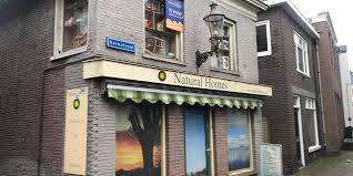 Hij wordt verdacht van het medeplegen van vrijheidsberoving van de zoon van gerrit jan, jan, vertelde in het café in ruinerwold dat zijn vader 'drie jaar geleden' een herseninfarct kreeg. Ruinerwold Vader Gerrit Jan Van D Emigreerde In April 2009 Foto Bndestem Nl