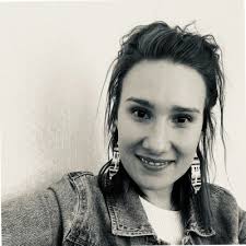 It is with absolute pleasure that I'm invited to judge the AICP Student  Commercial Category this year. Can't wait to admire the new talent! Thank  you # AICPAwards