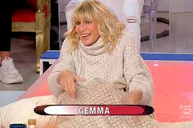 Check spelling or type a new query. Uomini E Donne Roberta In Abito Da Sposa Solonotizie24